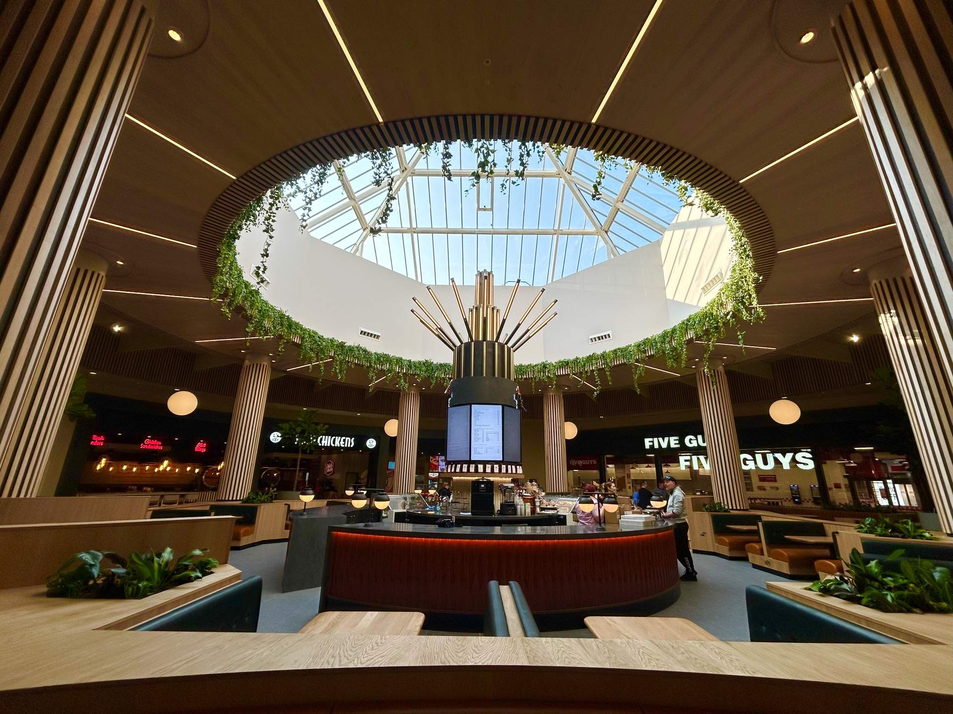 Food Court