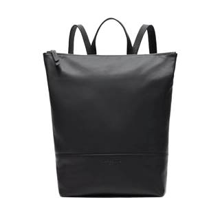 *Black backpack in L. Cannot be combined with other discounts or promotions. (RRP €299 | Outlet price €140).