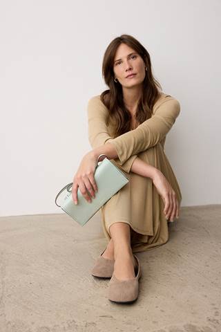 20% off handbags and purses *
