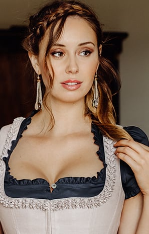 item.ImageAlternativeTextWithFallback