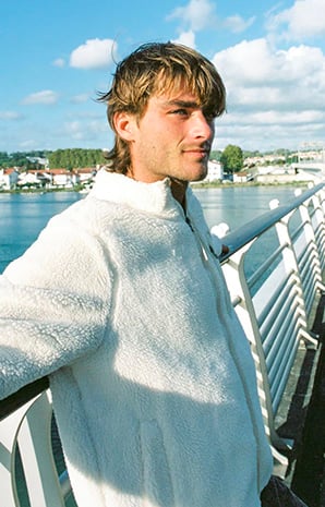 item.ImageAlternativeTextWithFallback